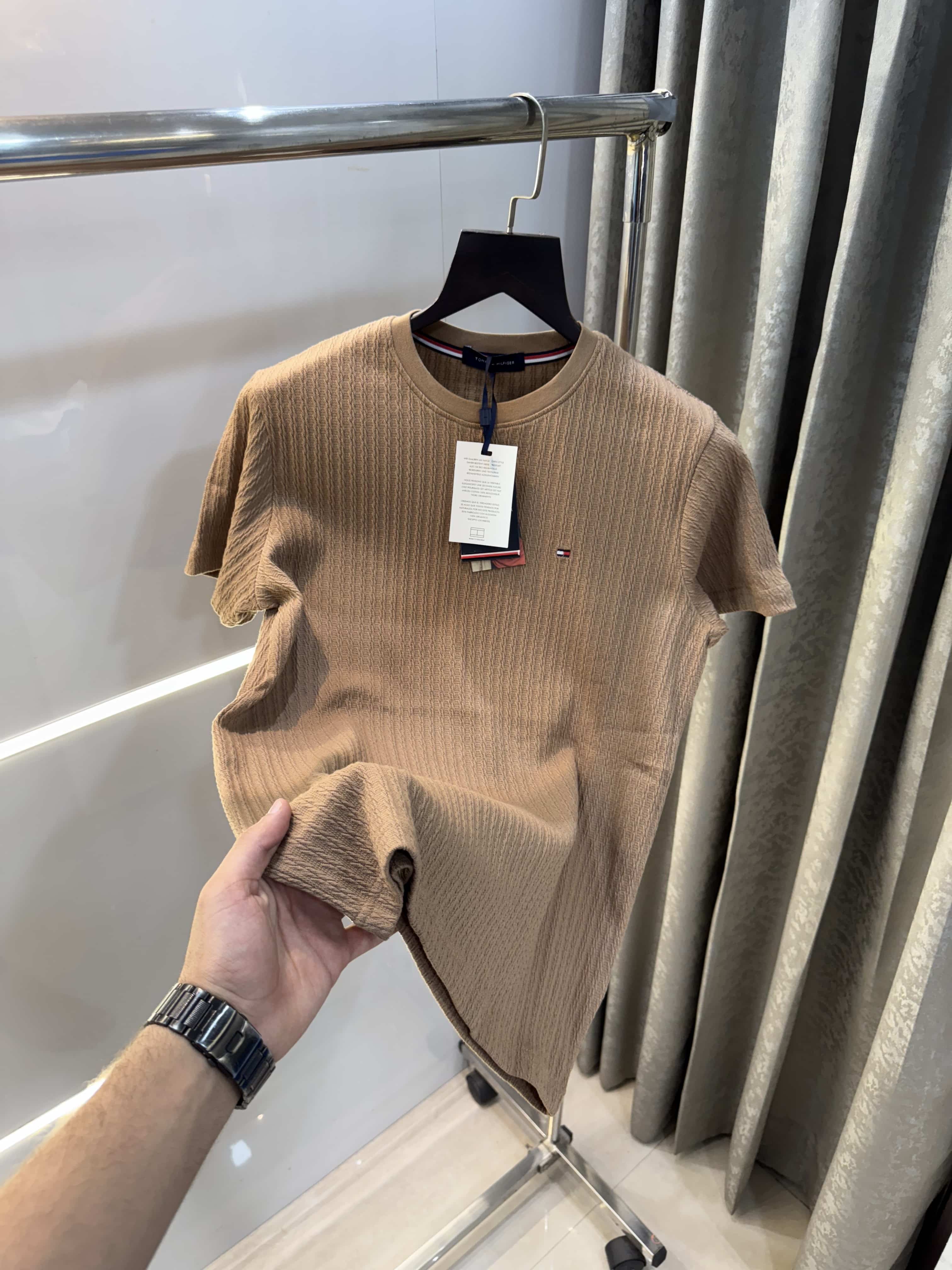 Tomm y Hilfiger Beige Knitted Classic T-Shirt Main image