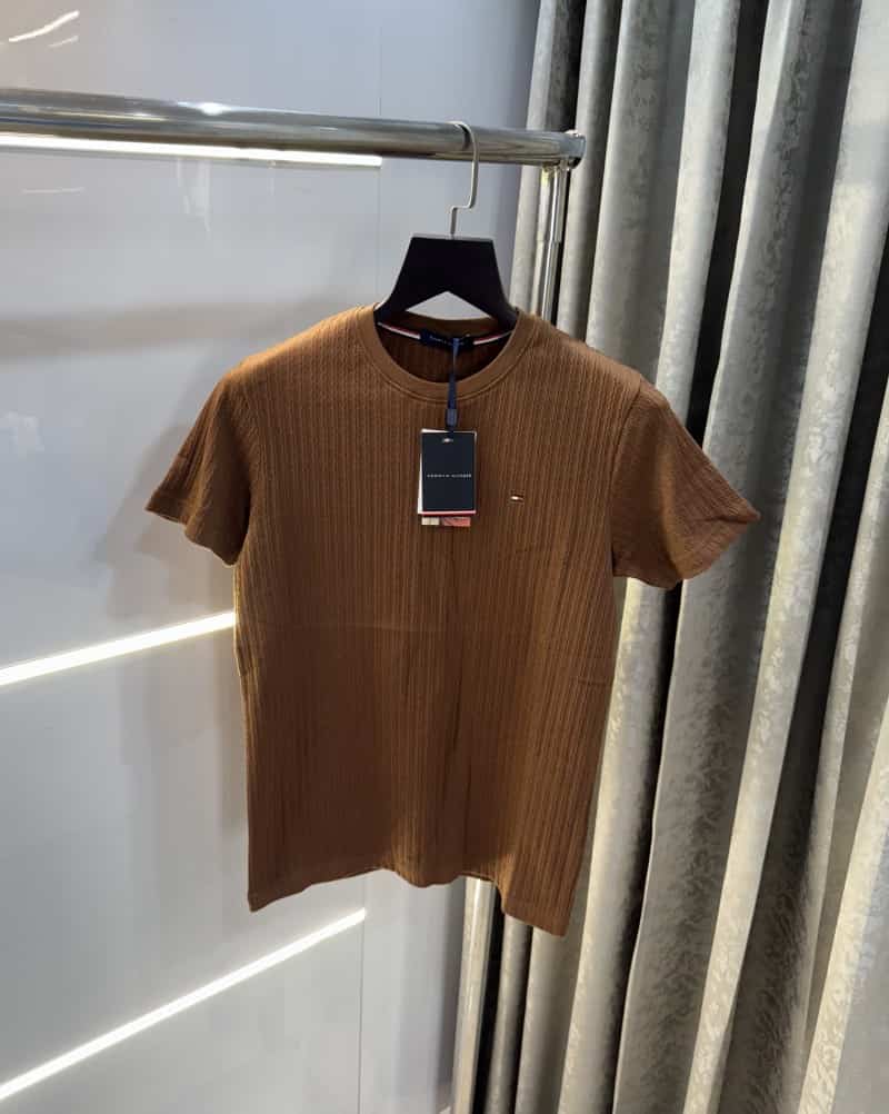 Tomm y Hilfiger Dark Brown Knitted Classic T-Shirt Secondary image