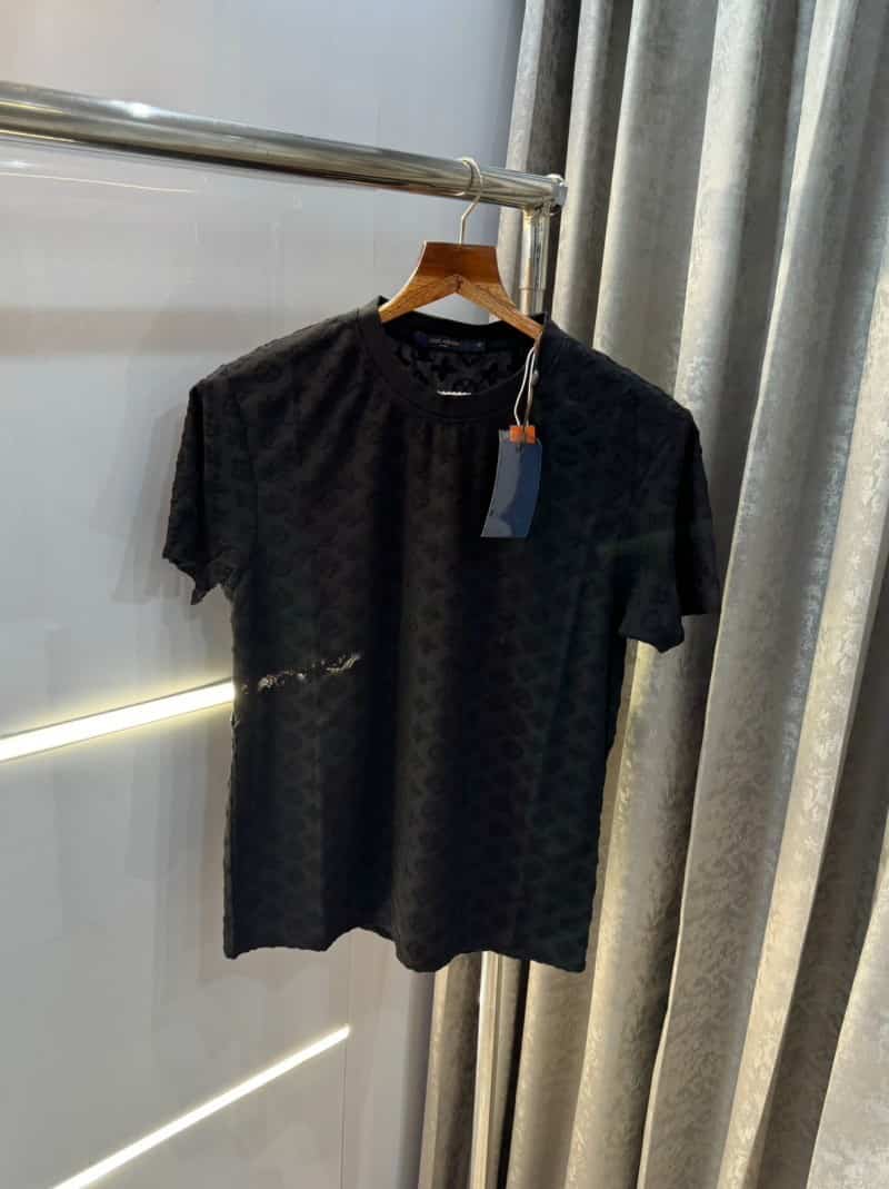Louis Vuitto n Black Emb0..5S Print Imported T-Shirt