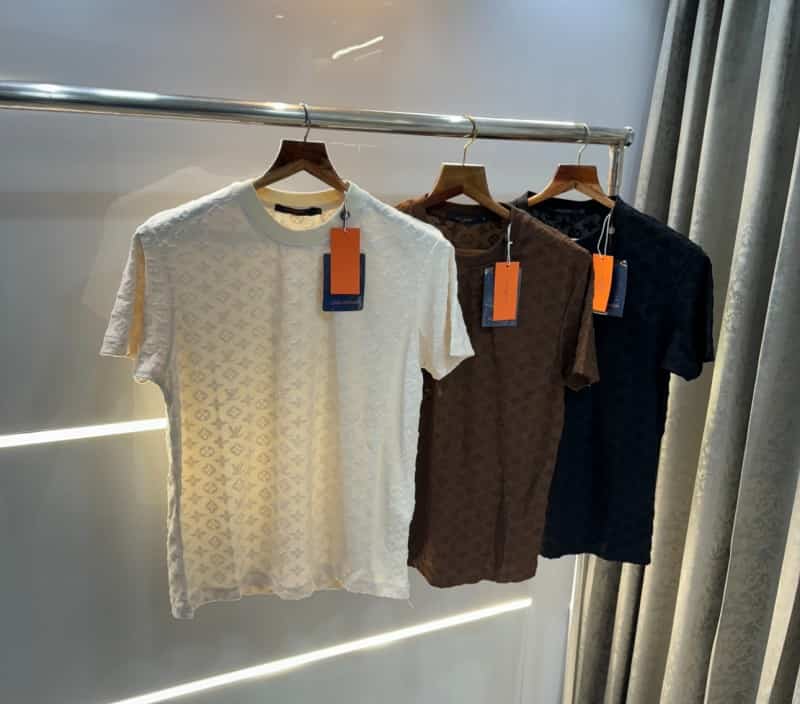 Louis Vuitto n Black Emb0..5S Print Imported T-Shirt