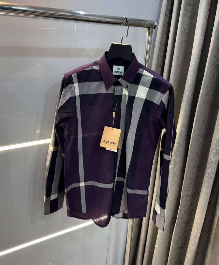 Burberr y Wine Checks Premium Classic Shirt Main image