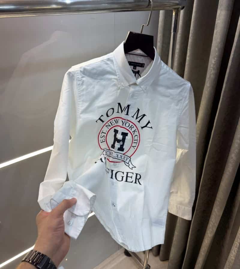 Tomm y Hilfiger White Logo Print Premium Shirt Secondary image