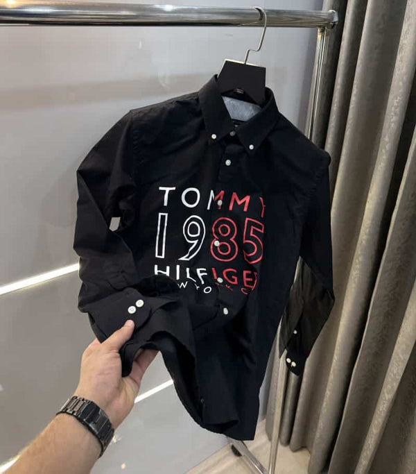 Tomm y Hilfiger Black Logo Print Premium Shirt