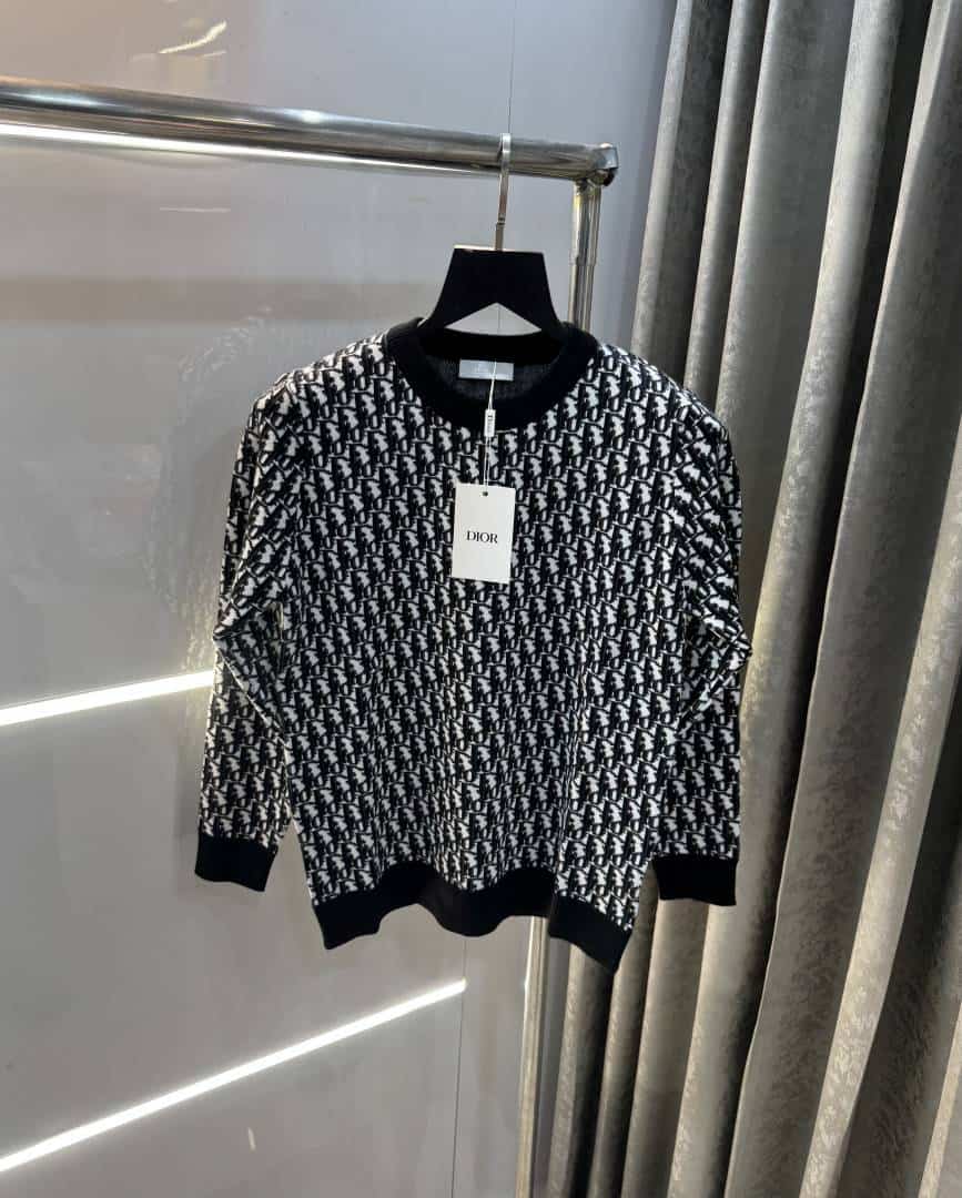 Christian Dio r Black Knitted Imported Pull Over Main image