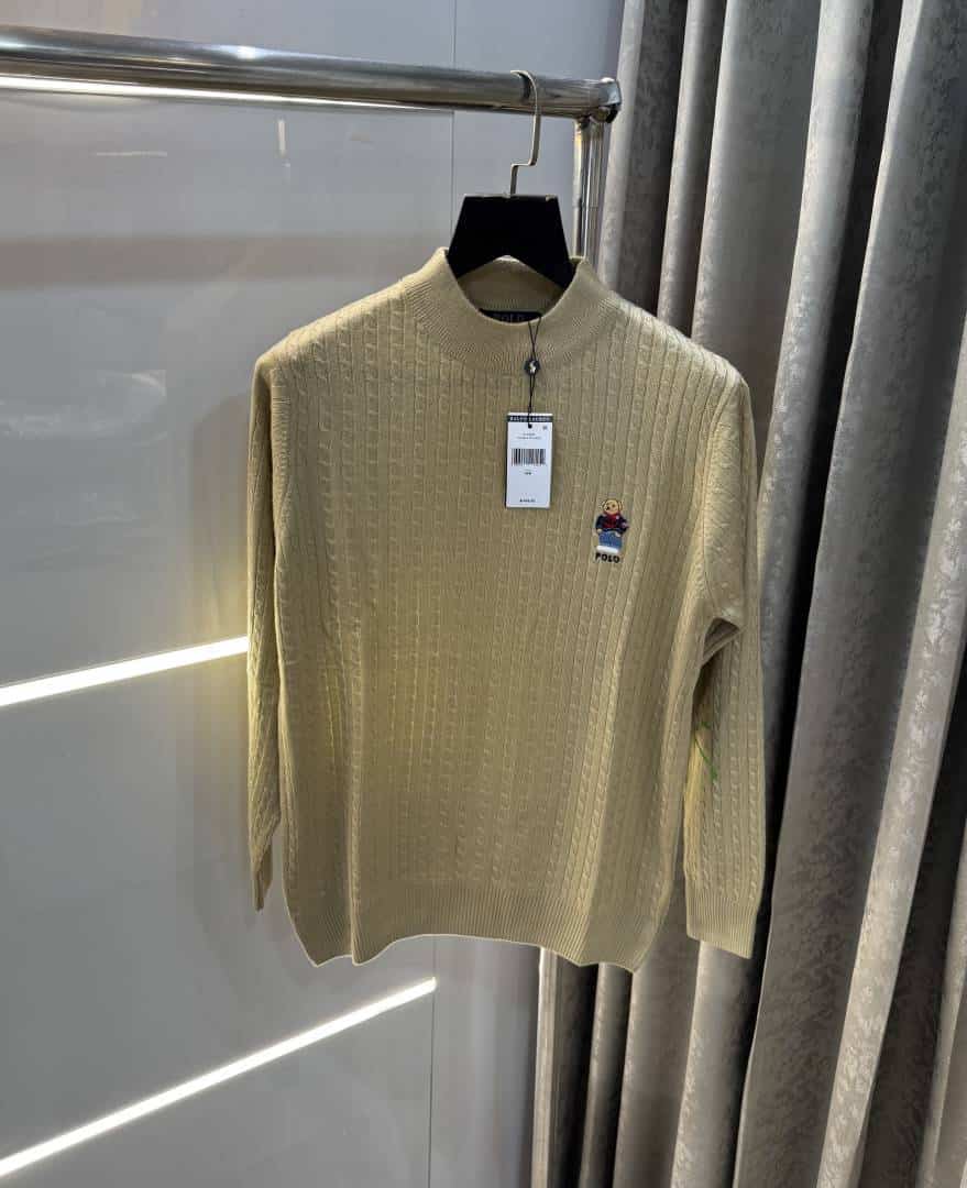Ralp h Lauren Cream Knitted Premium Pull Over Secondary image