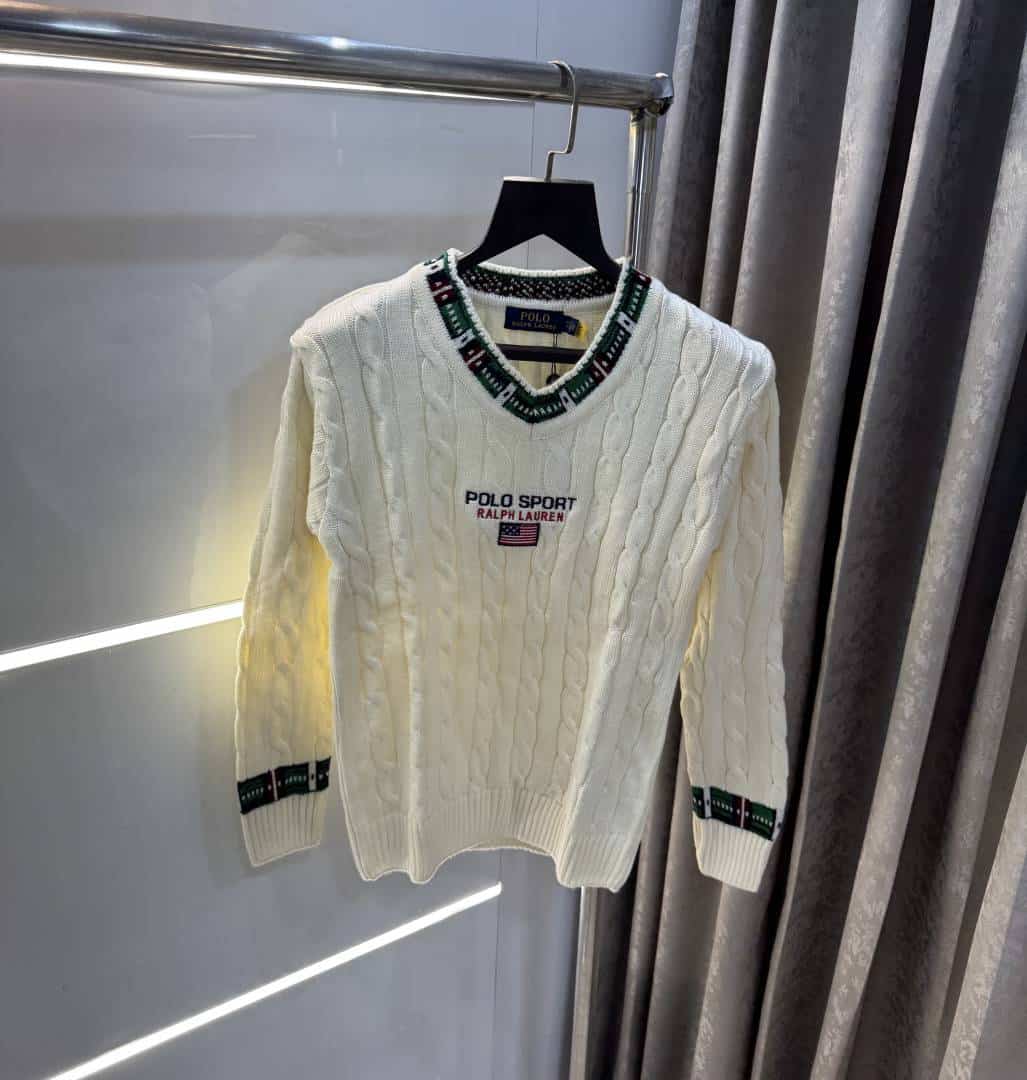 Ralp h Lauren cream Knitted Premium Pull Over Secondary image
