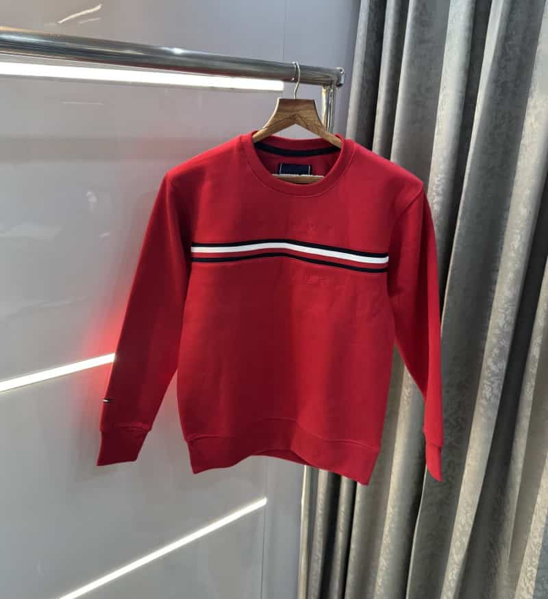 Tomm y Hilfiger Red Embroidery Logo Premium Sweatshirt Secondary image