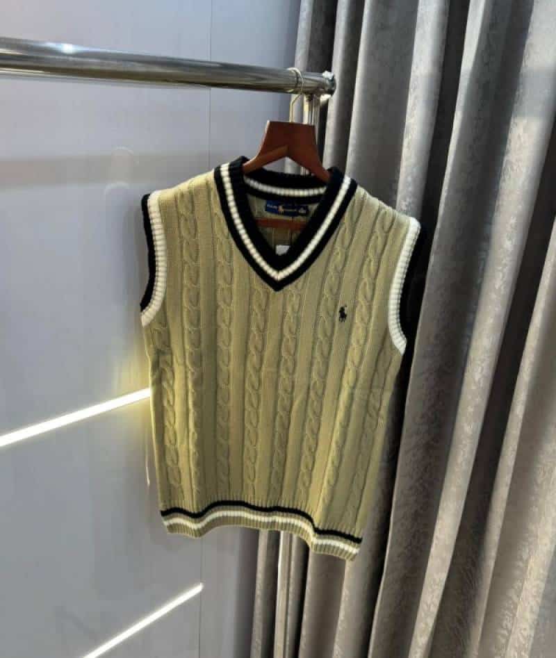 Ralp h Laure n Beige Premium Knitted Sleeveless Pull Over Secondary image
