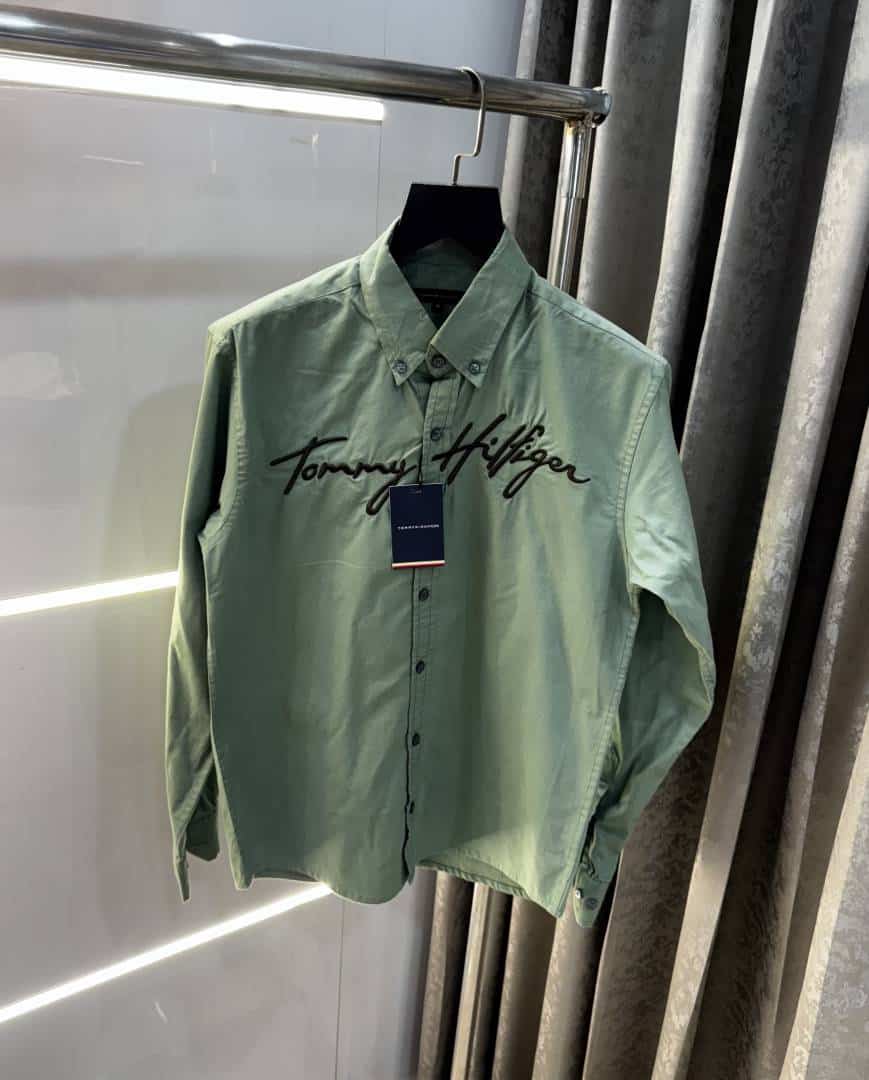 Tomm y HilfigarGreen Embroidery Work Premium Shirt