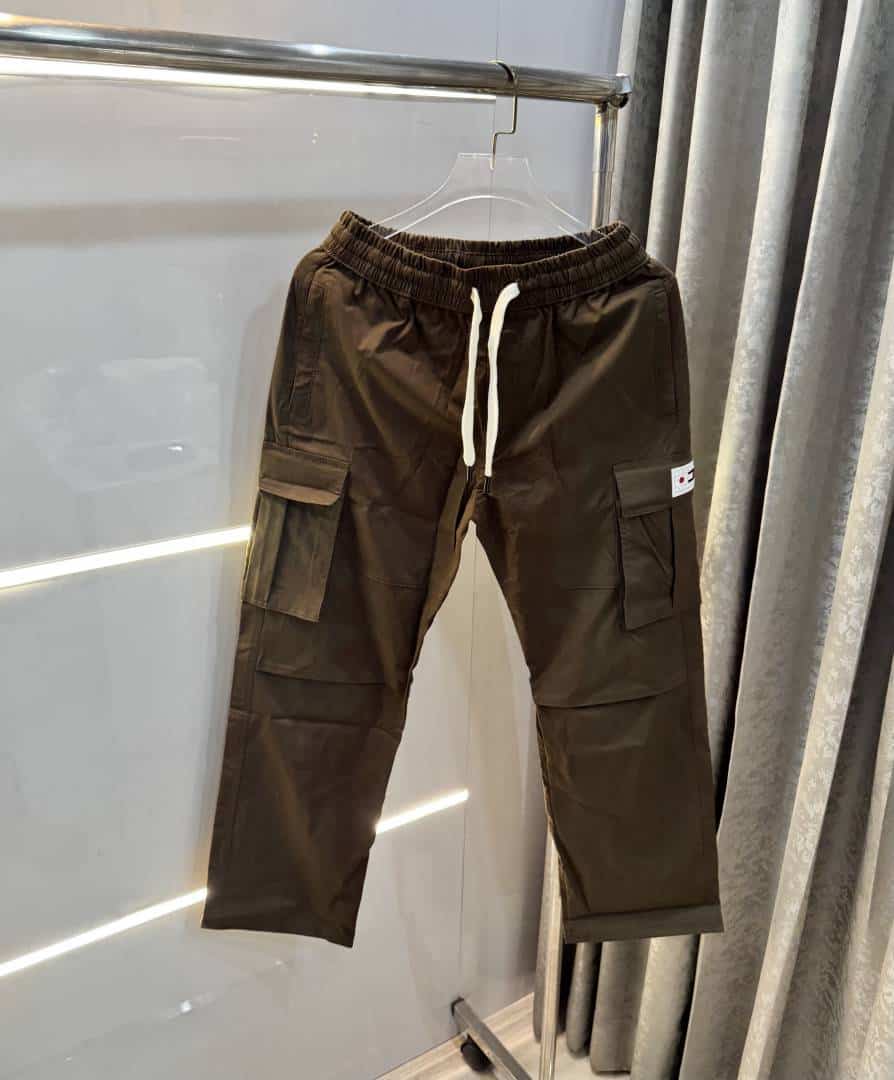 Tomm y Hilfige r Brown Premium Cargo Trackpant Main image