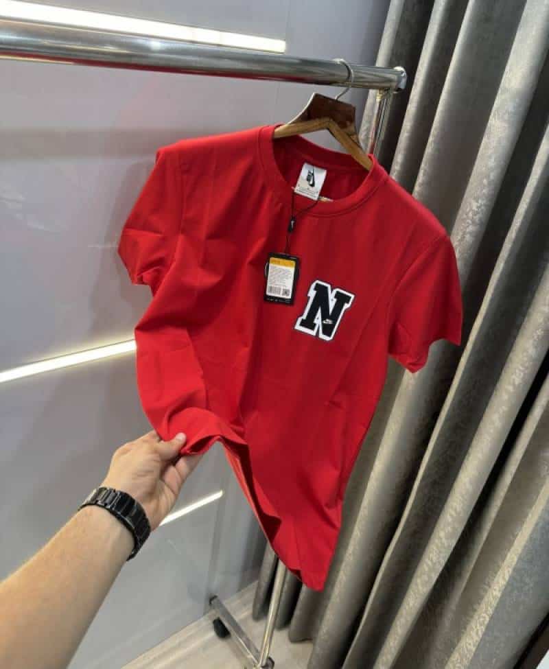 Nik e Red Back Print Premium T-Shirt Main image