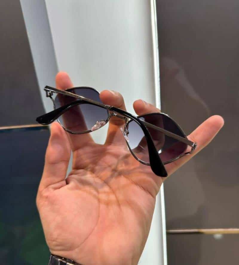 Fend i Silver-Black Designer Shade 492