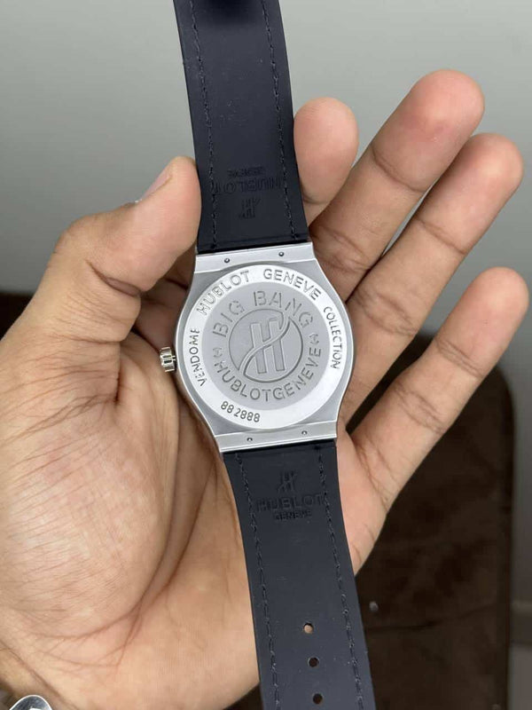 Hublot Big Bang Black Quartz Watch