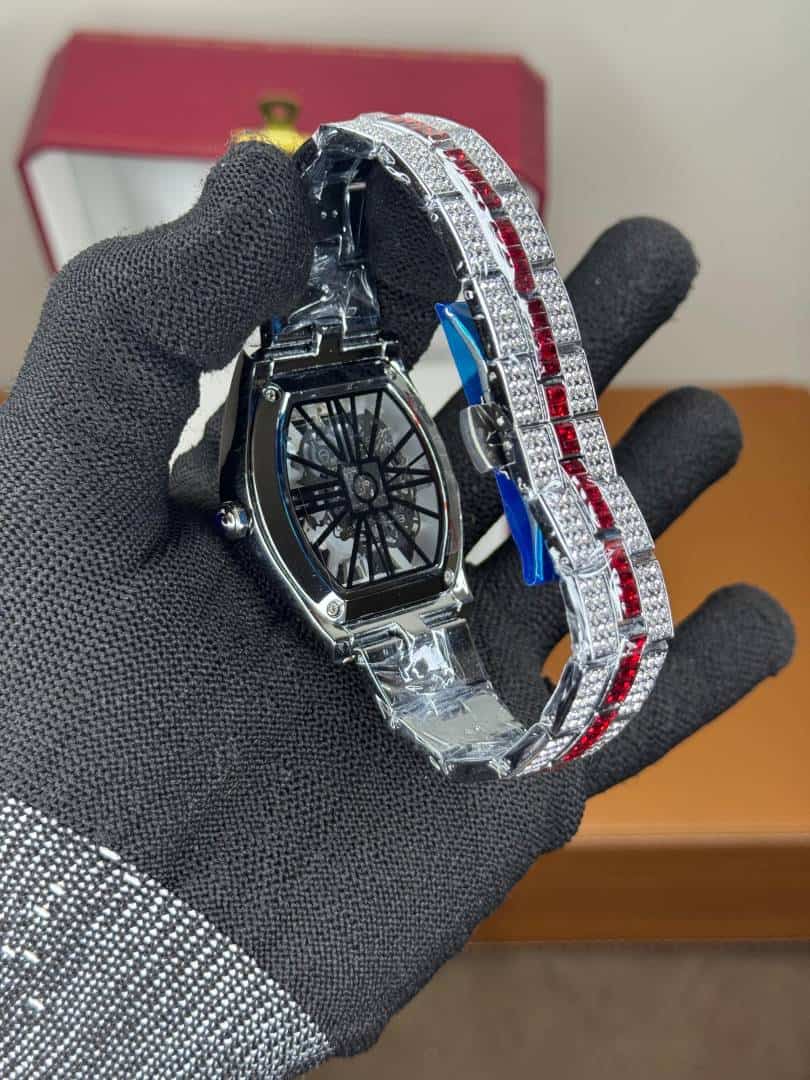 Cartie r Santos Diamond Red Limited Edition Watch