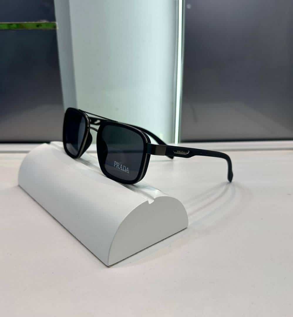 Prad a Milano All Black Luxury Shade 3350