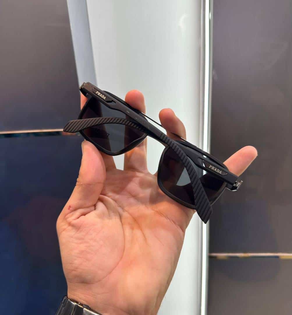 Prad a Milano All Black Luxury Shade 3350