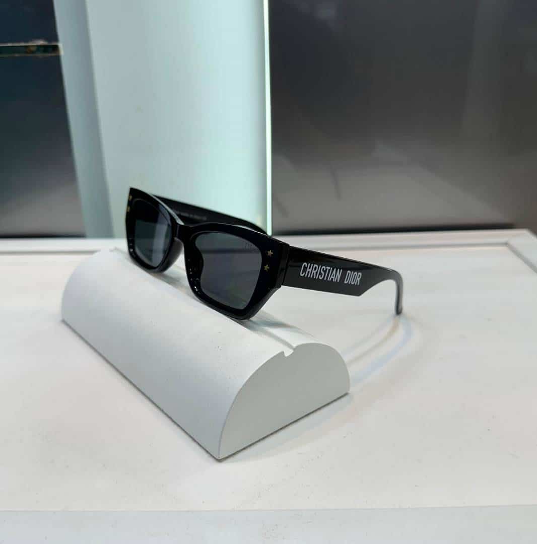 Christian Dio r All Black Star Edition Luxury Shade 3342 Main image
