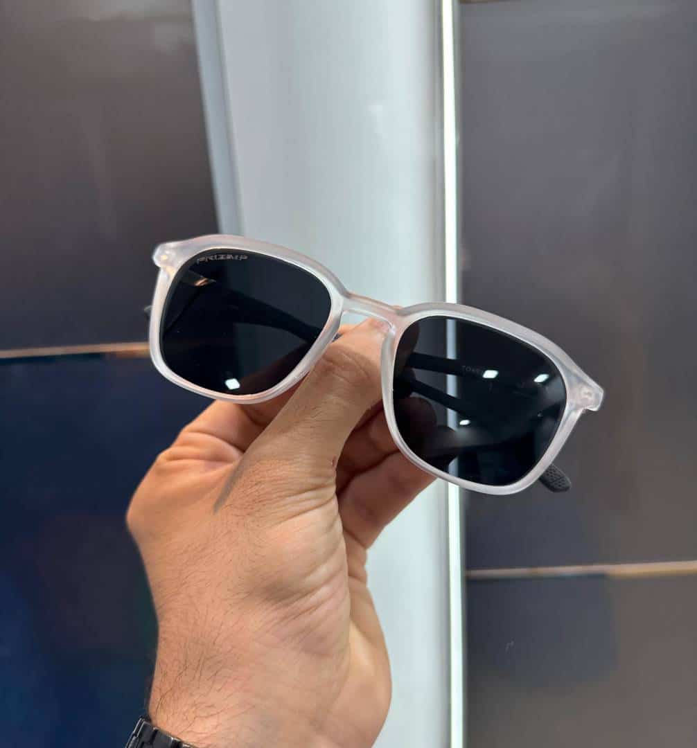 Oakle y Grey Black Luxury Shade 4932