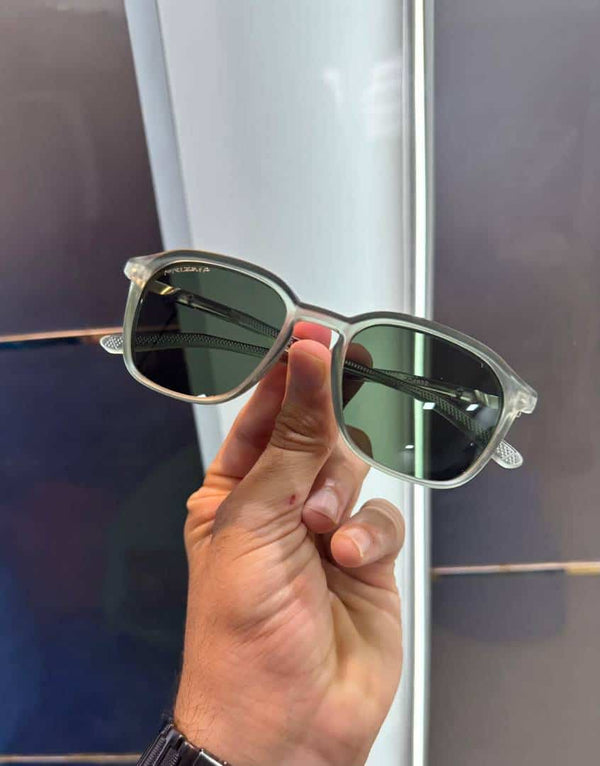 Oakle y Aqua LuXury Shade 4932