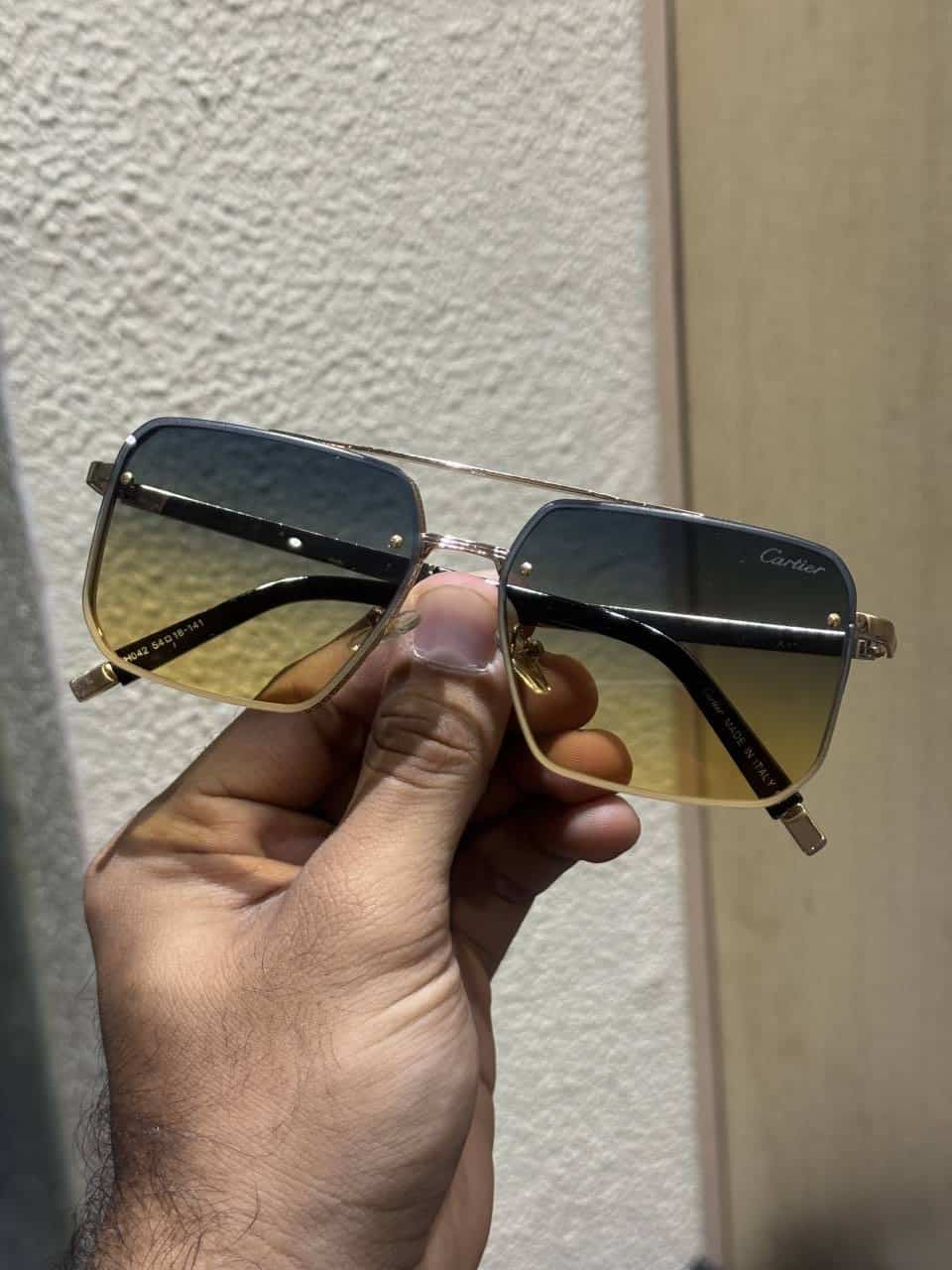 Cartie r Designer Gold- Multi Premium Shade 042 Secondary image