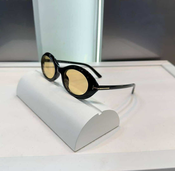 TomfoRD Black-Cream Premium Shades 1186