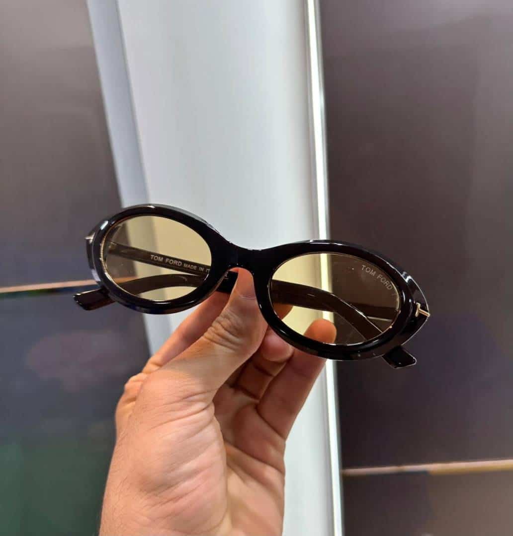 TomfoRD Black-Cream Premium Shades 1186