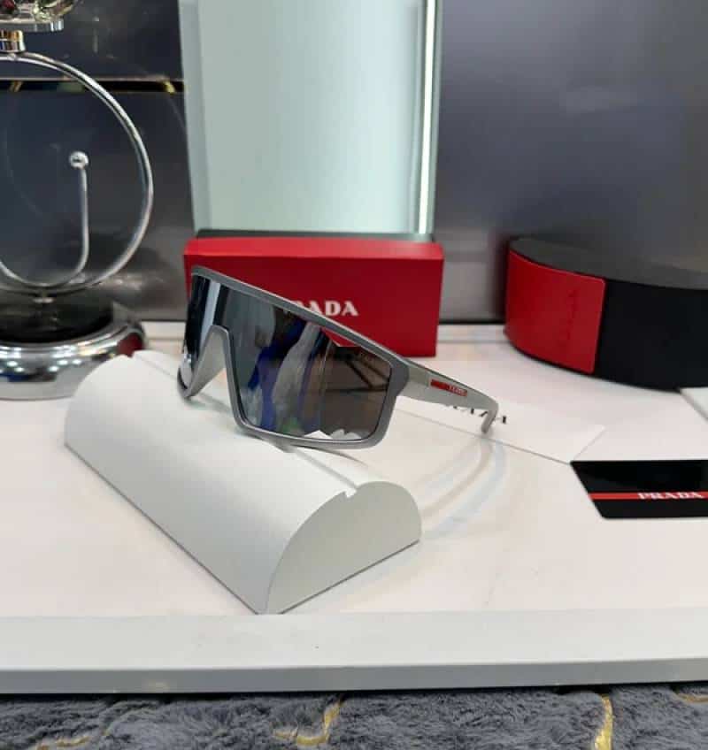 Prad a Milano Silver Mirror Luxury Shade 1970