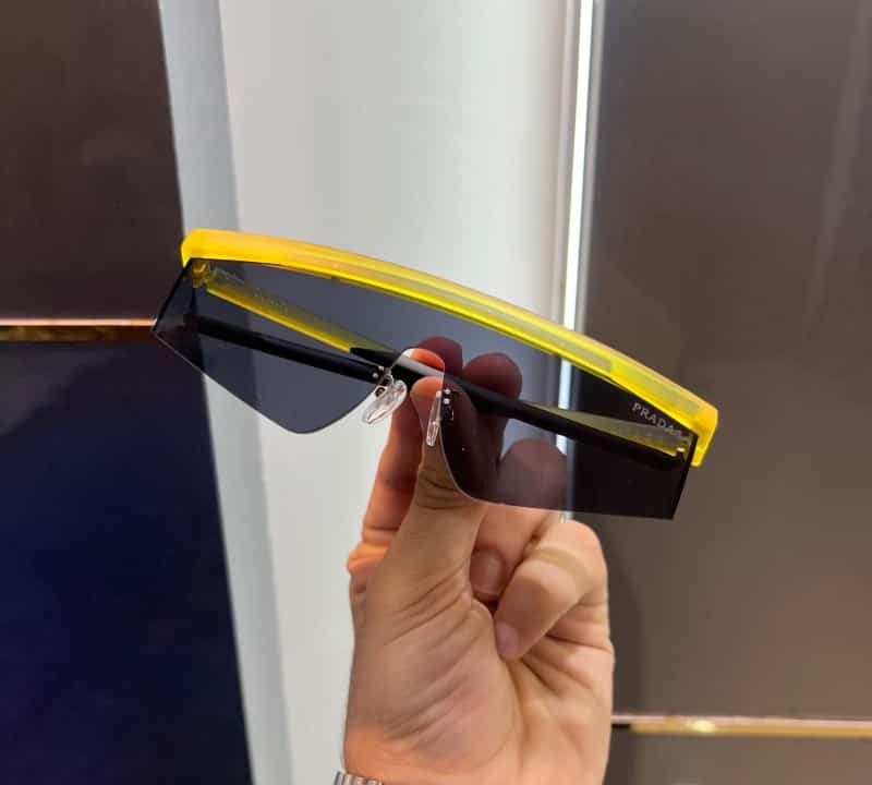 Prad a Black With Yellow Lu_xury Shade 217