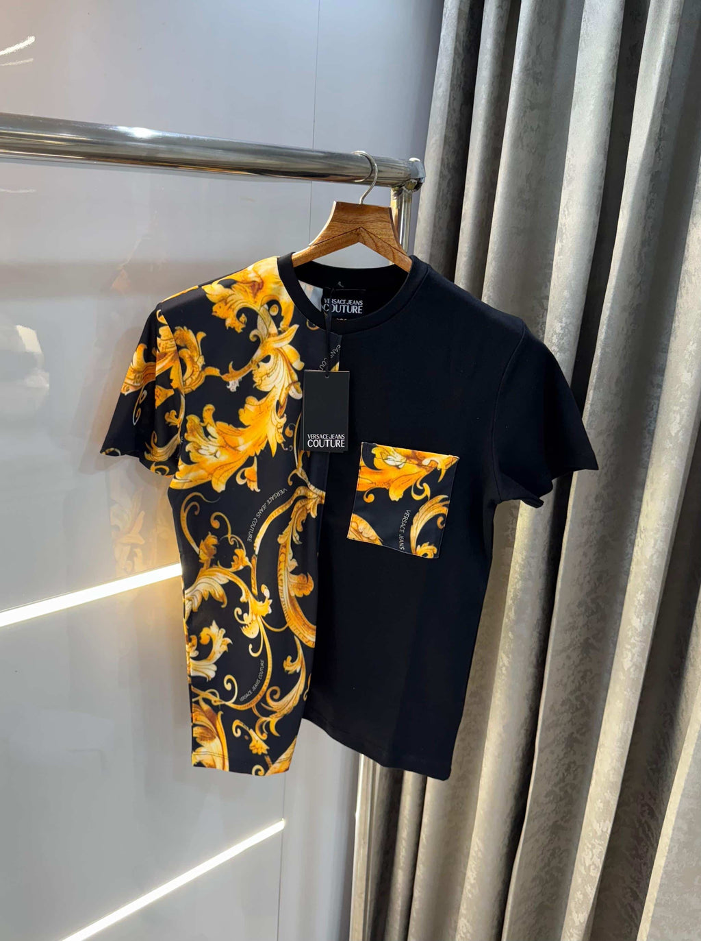 Versac e Couture Black Printed Premium T-Shirt