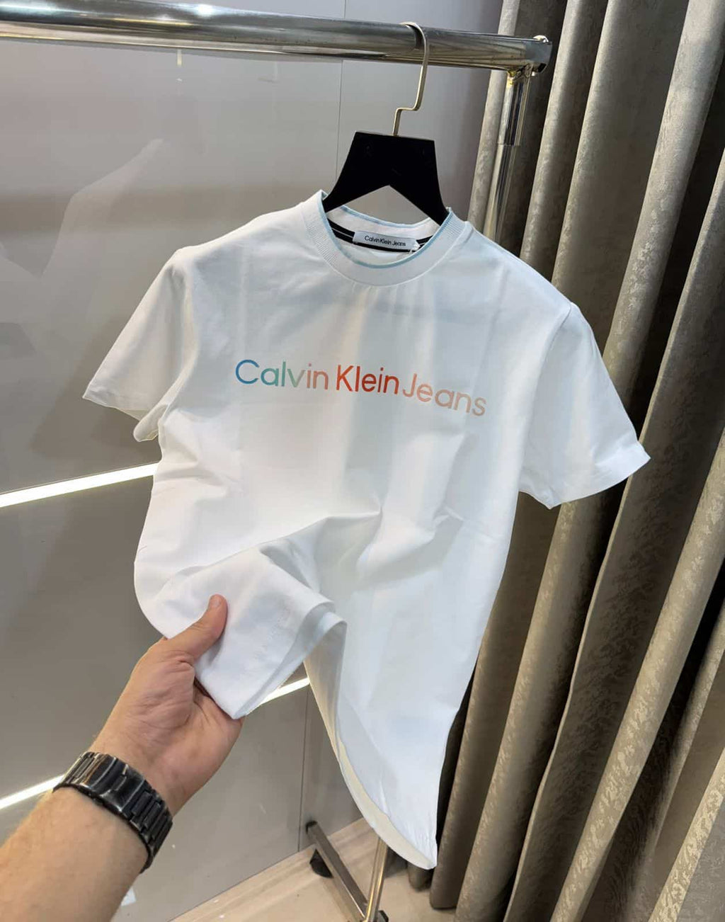Calvin Klei n White Logo Print Premium T-Shirt