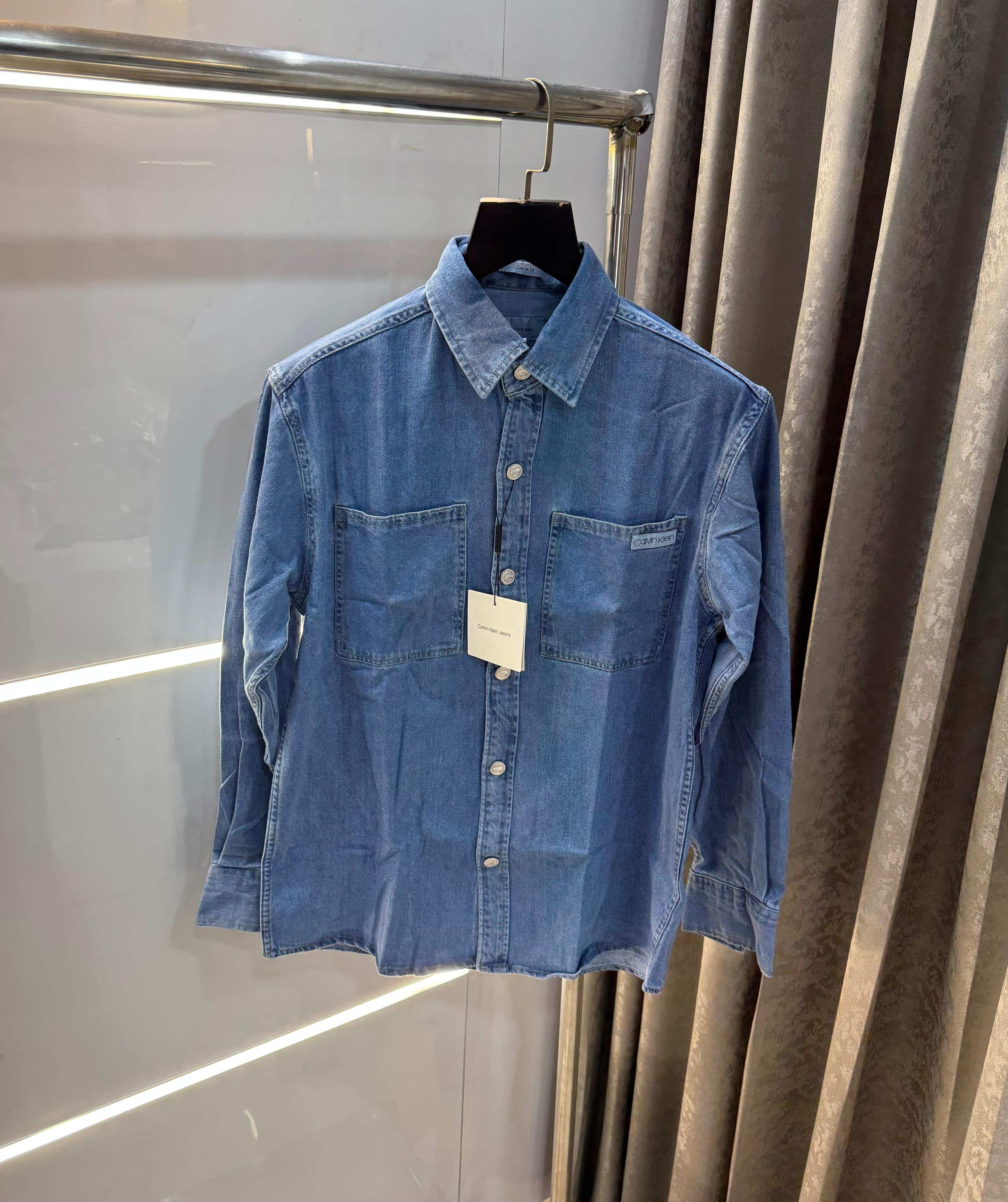 Calvi n Klein sky blue dinem   Look Premium Classic Shirt