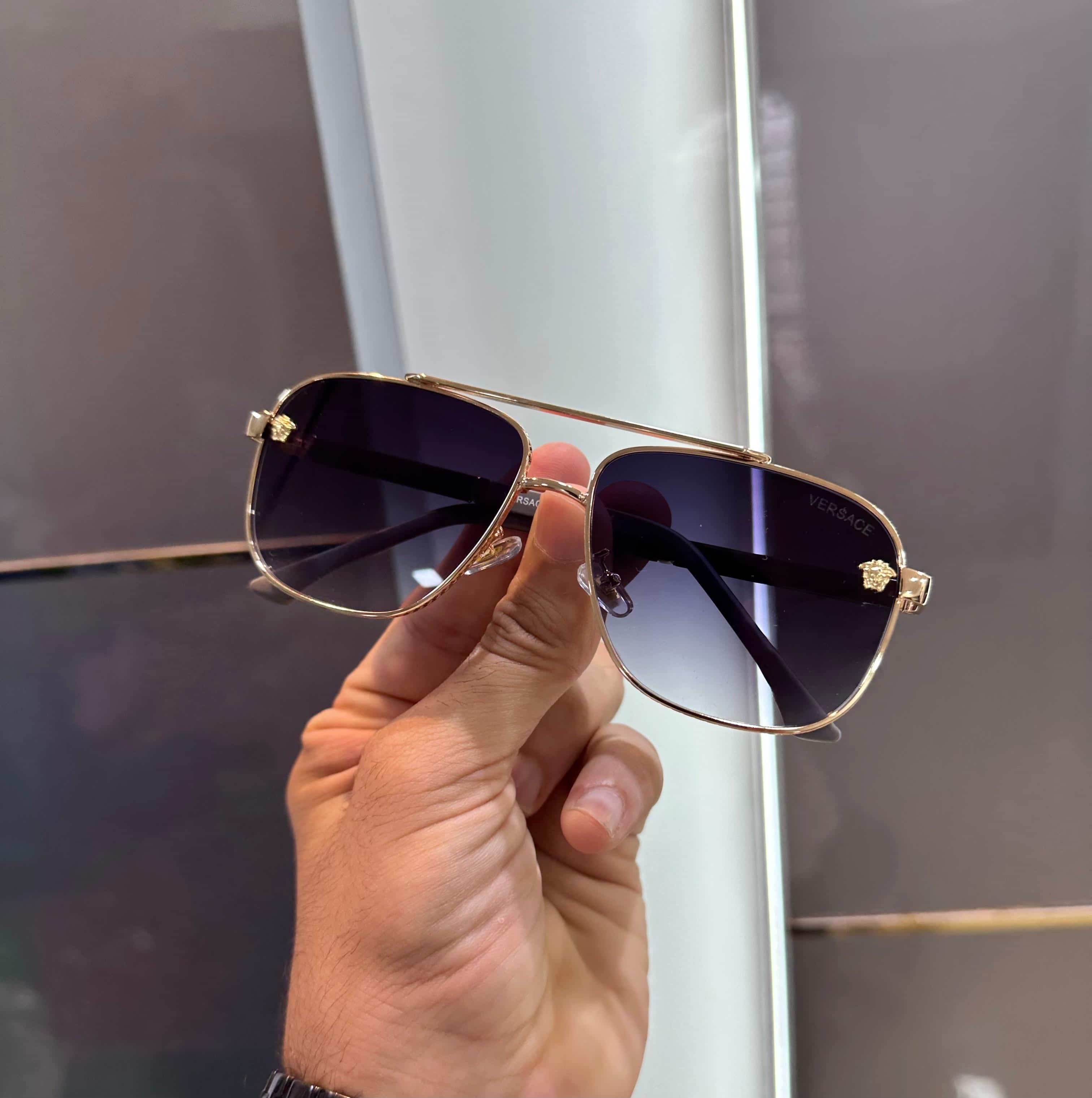 Versac e Gold Black Premium Shade 4094 Secondary image