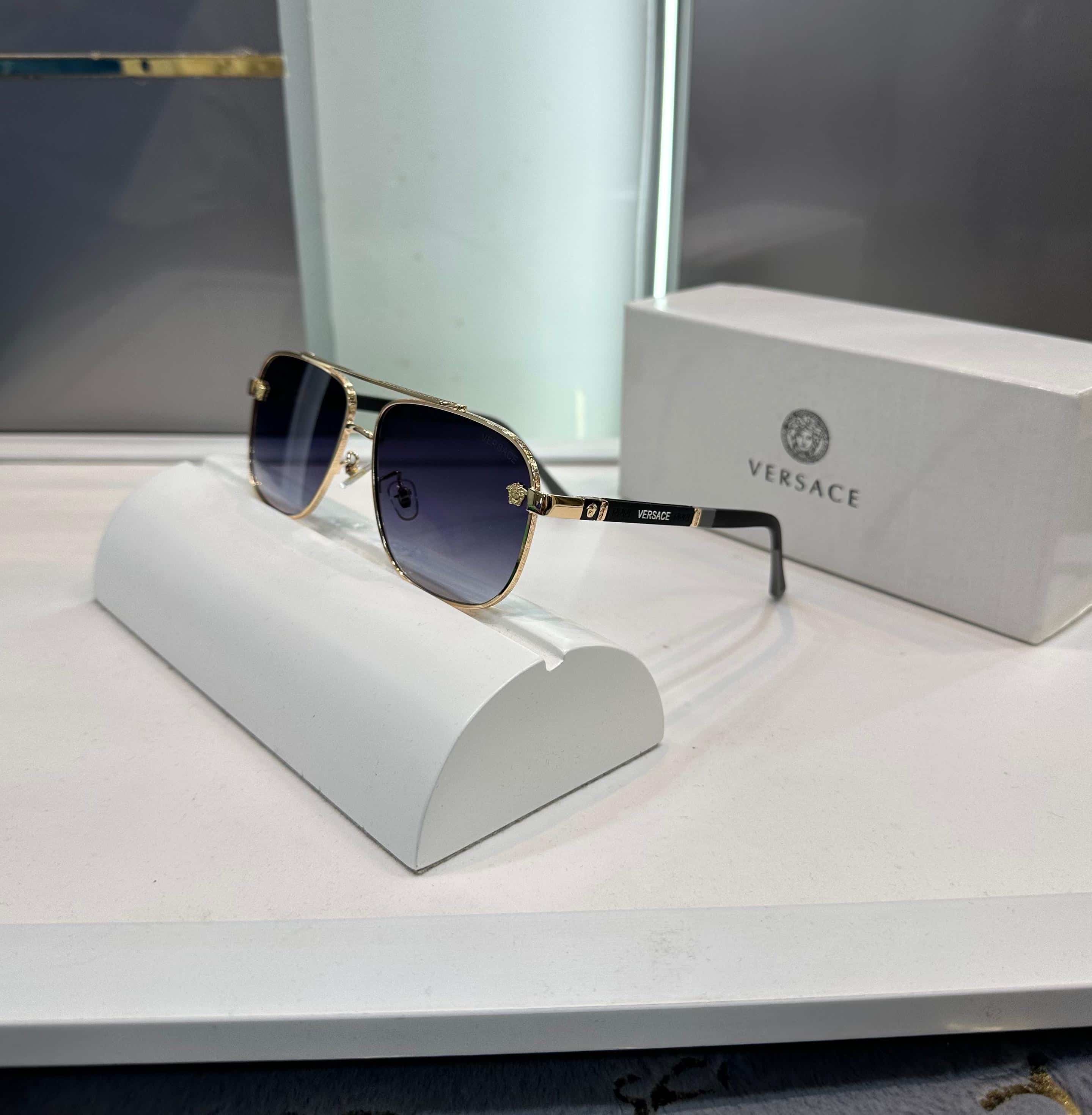 Versac e Gold Black Premium Shade 4094 Main image