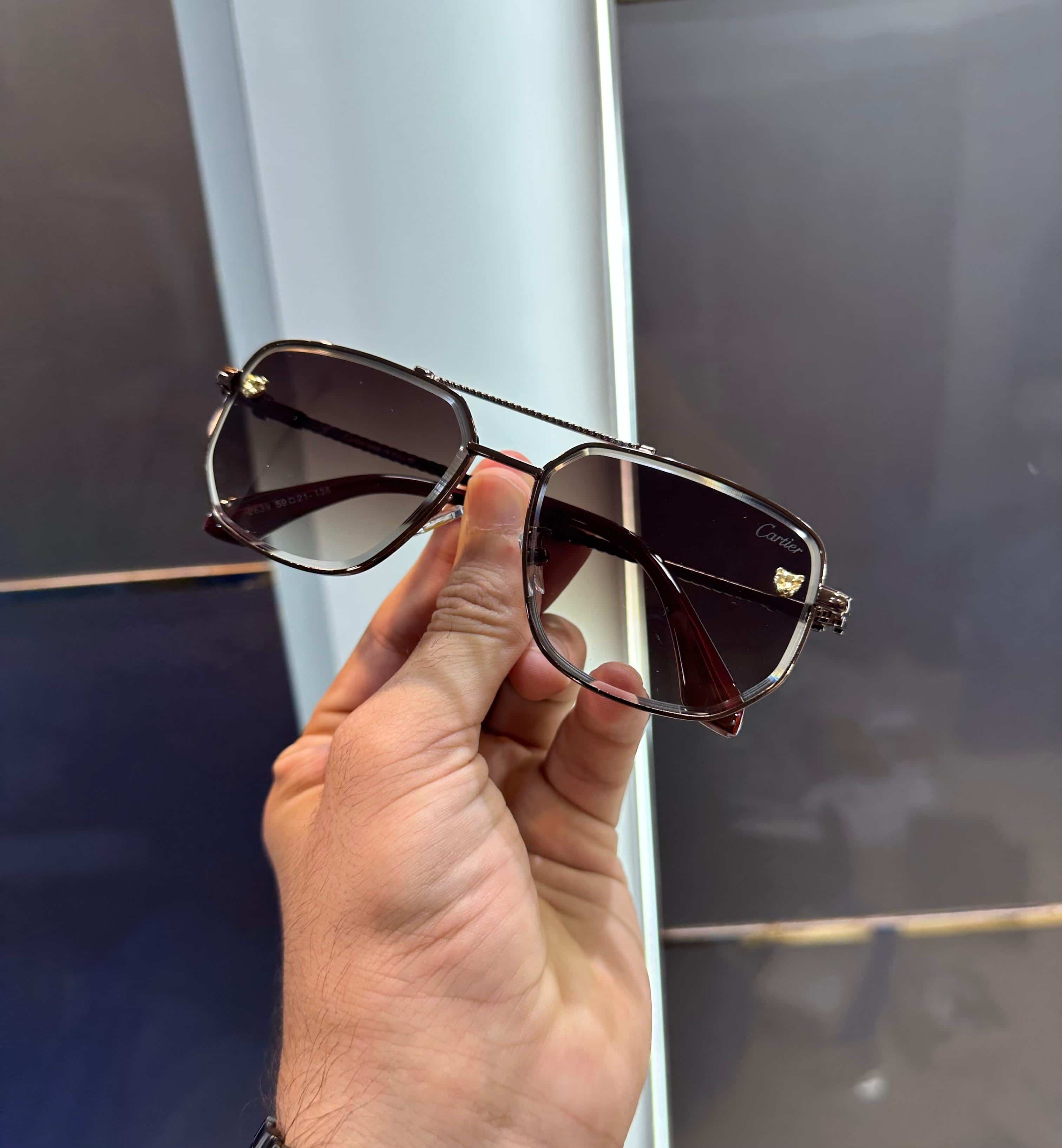 Cartie r All Brown Premium Shade 3530