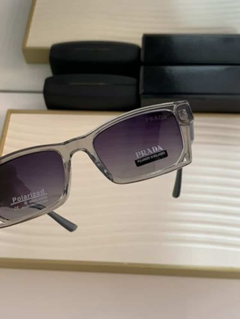 pR..Ada_55310_grey