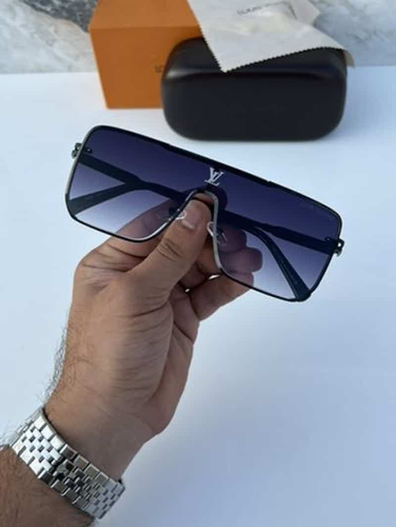Louis_vuitton_297_black_shaded