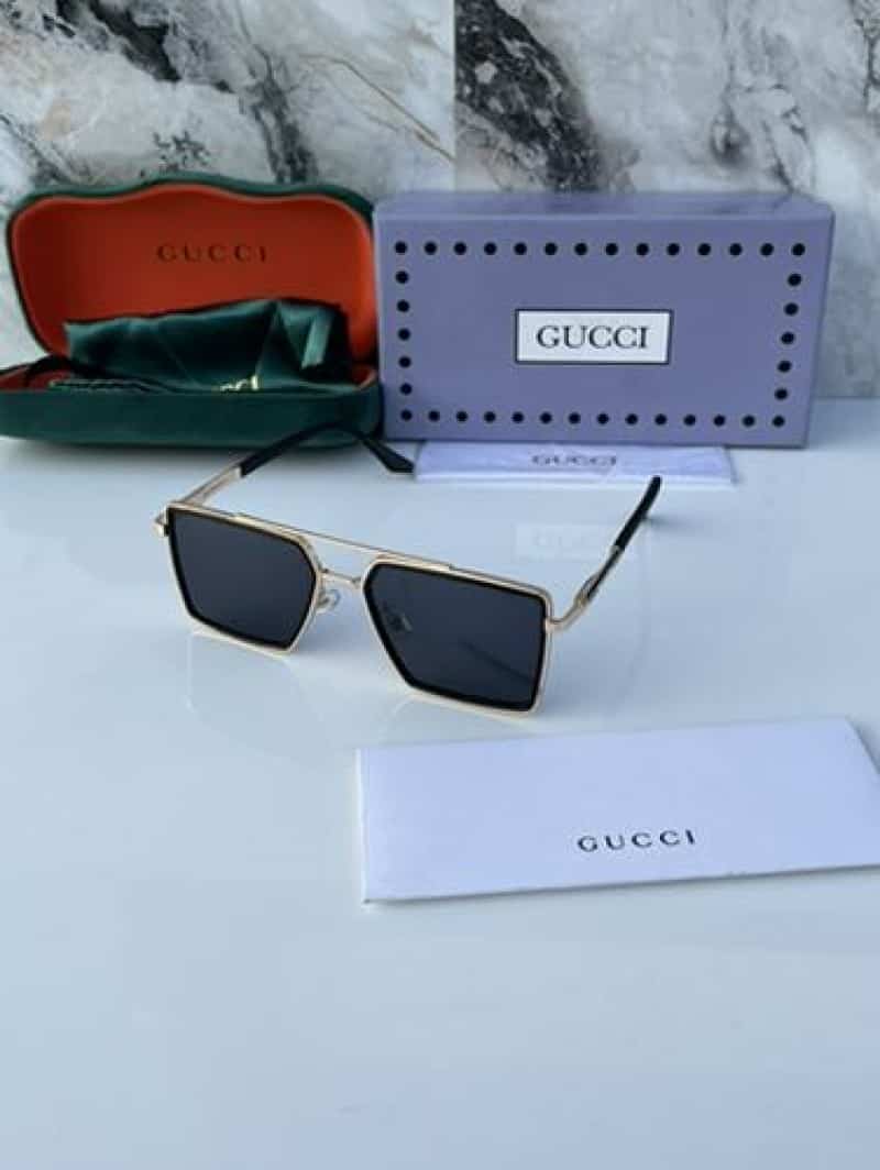 GUcC!_0010_gold_black