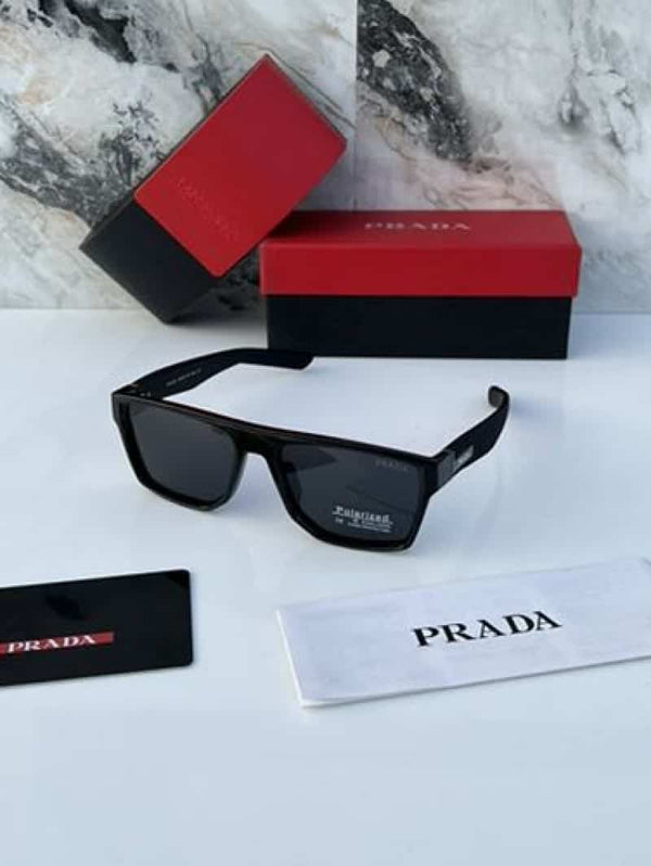 Prada_1320_glossy_black