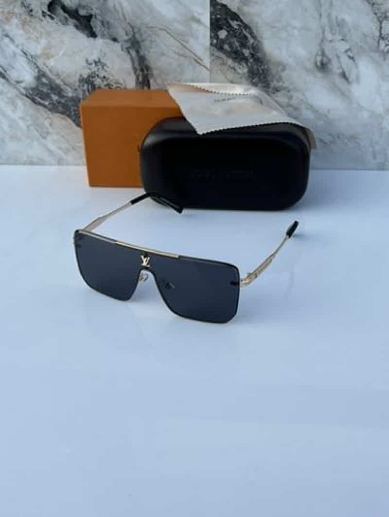 Louis_vuitton_297_gold_black