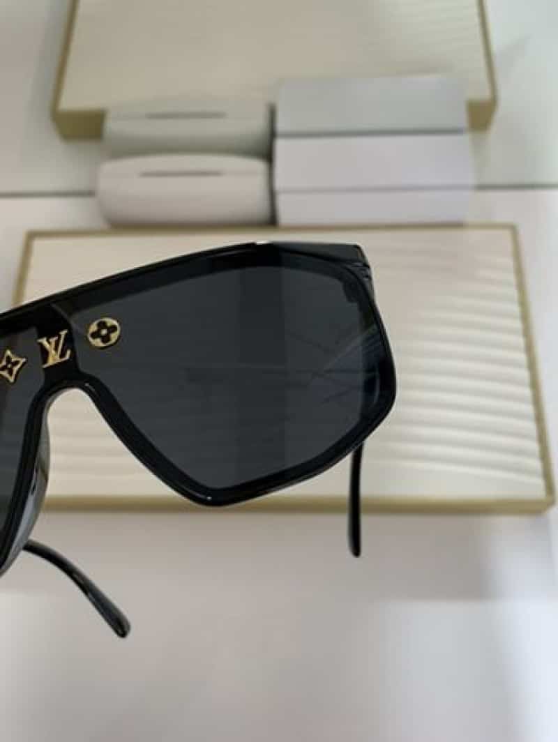 louis_vuitton_2305_black