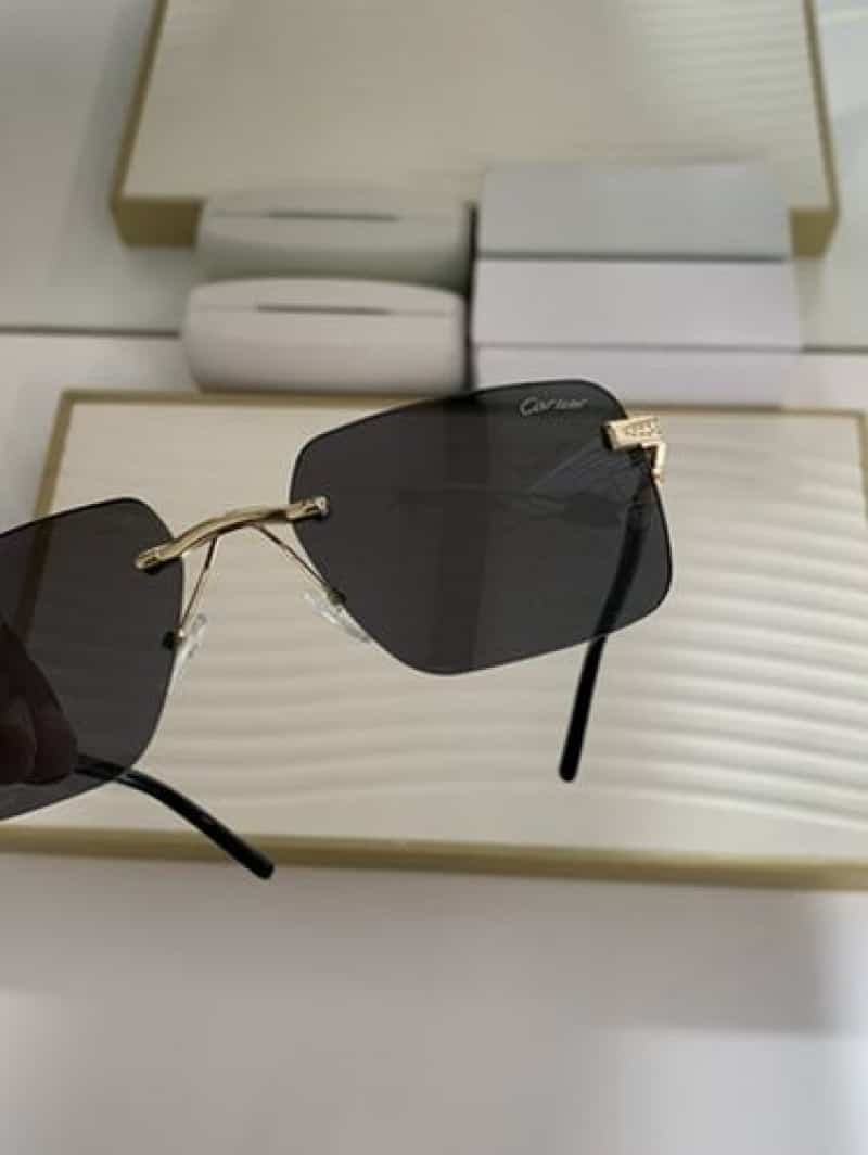 Cartier_8825_gold_black Secondary image