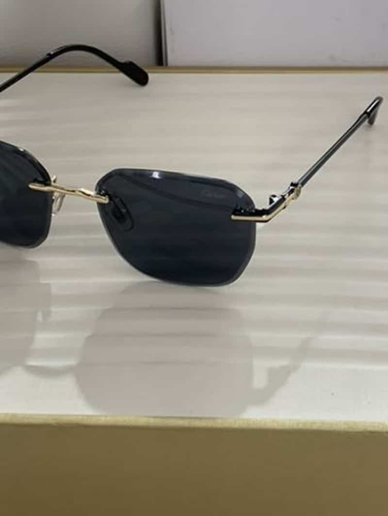 Cartier_501_gold_black Secondary image