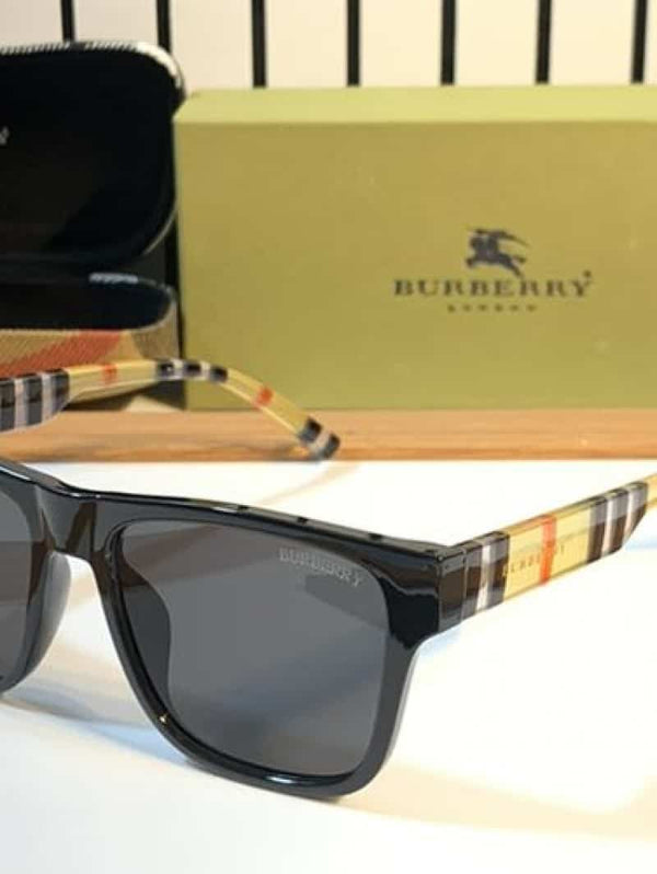 Burberry_4395_Black