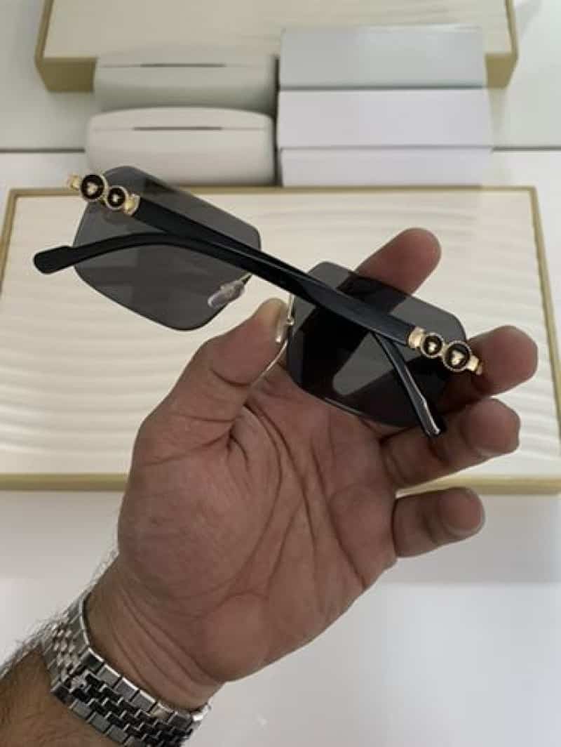 8813 gold black