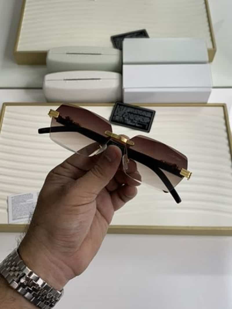 8835 gold brown
