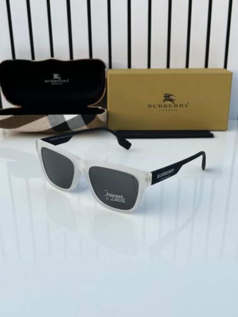 burberry_4293 white black Main image