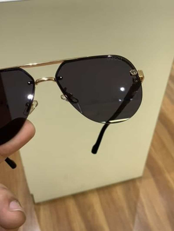 gucci_23179 gold black