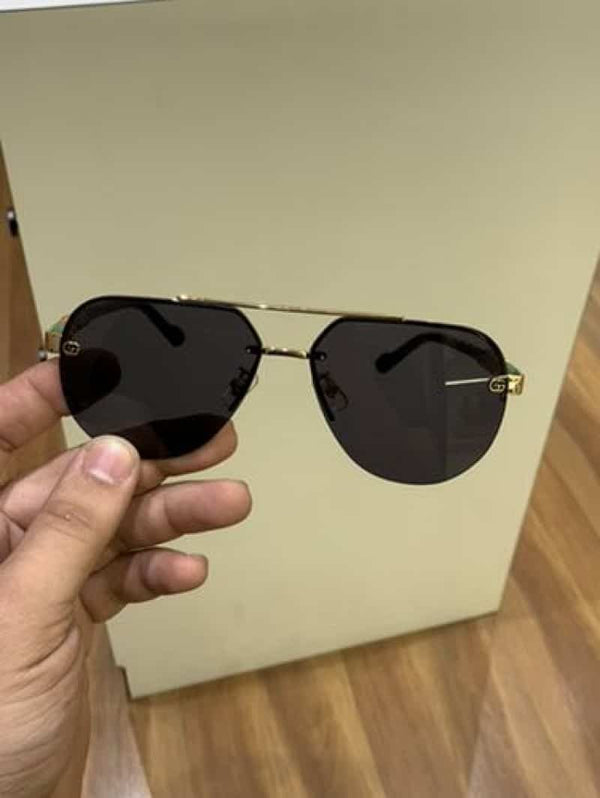 gucci_23179 gold black