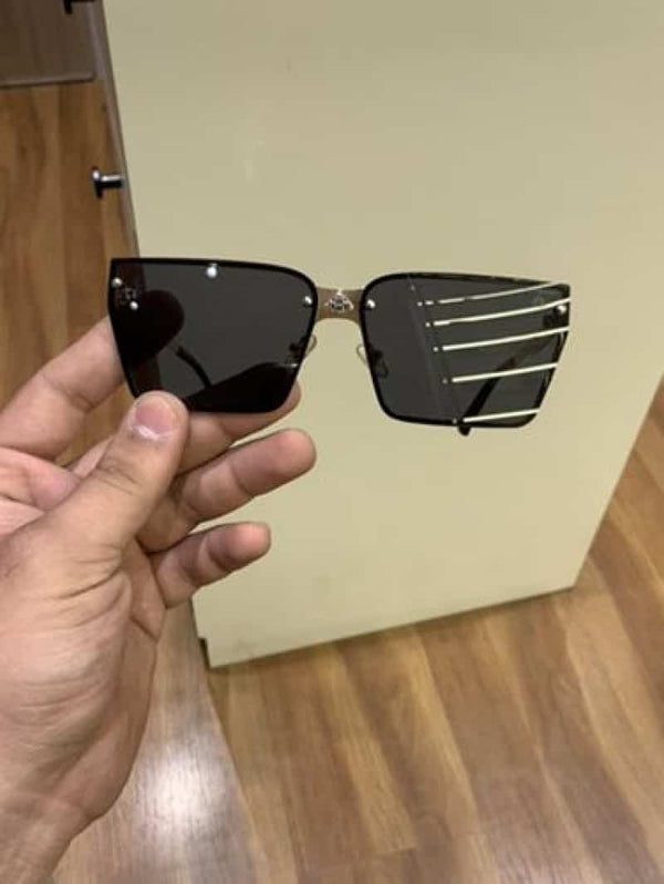 maybach 118 gold black