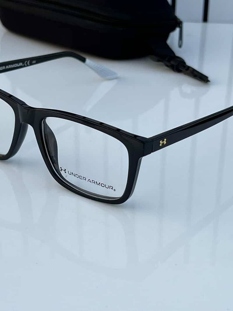 Under armour 8833 black plano